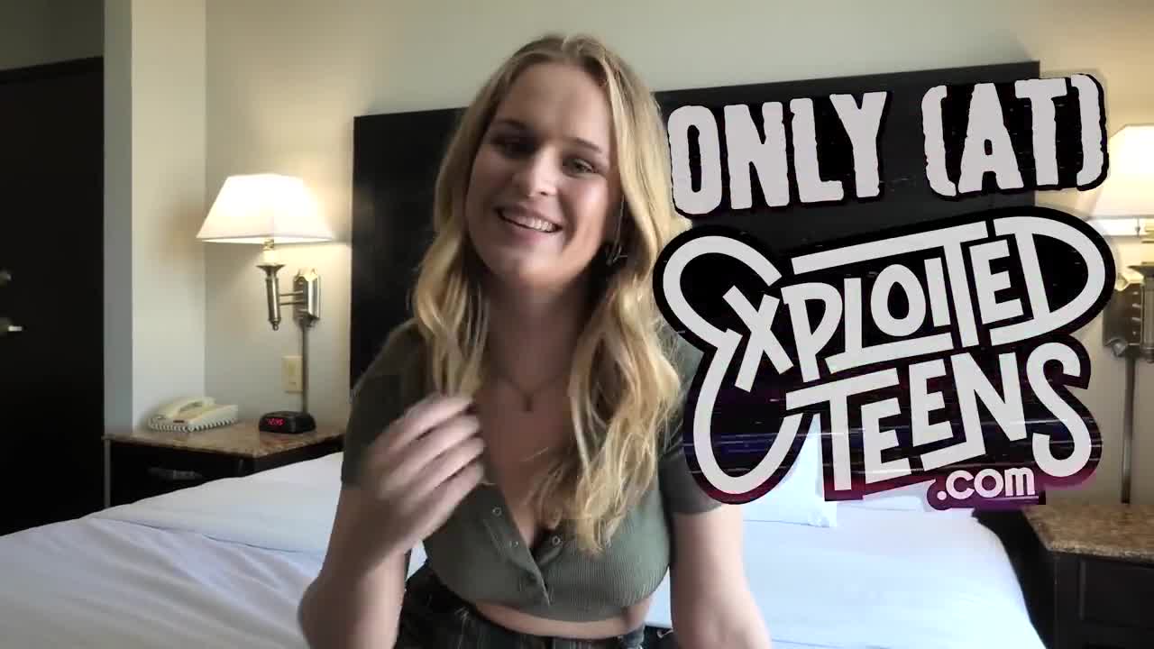 Watch Filling her pretty face with cream Porn Video - ePornSup.