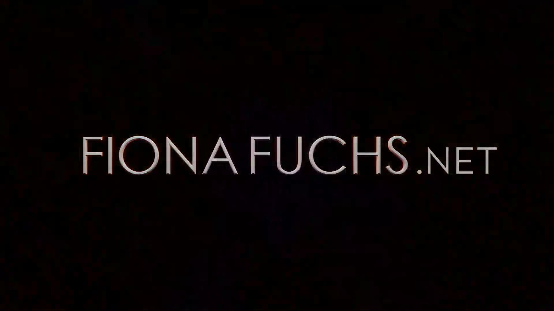 Watch Fiona Fuchs masturbating with her toys Porn Video - ePornSup.