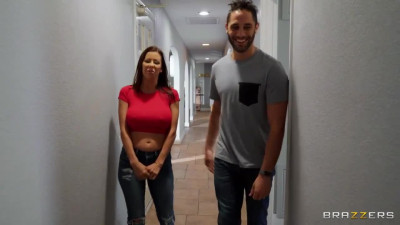 Bathroom Bliss: Alexis Fawx's Wet Encounter With Damon Dice