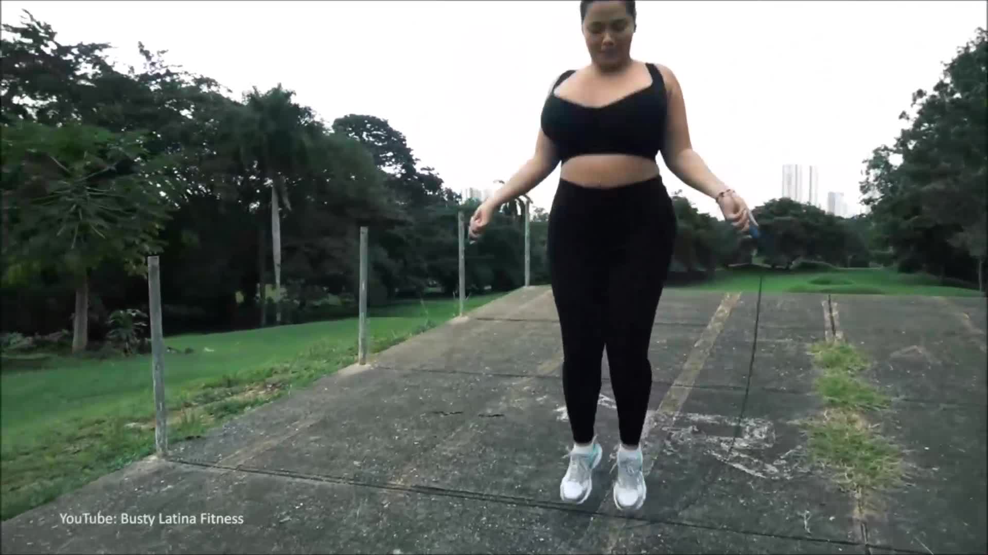 Watch Bra vs No Bra [Jump Rope Test] Porn Video - ePornSup.