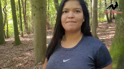 Sexo oral en el bosque