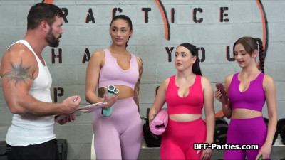 Gym sluts sharing cock in foursome